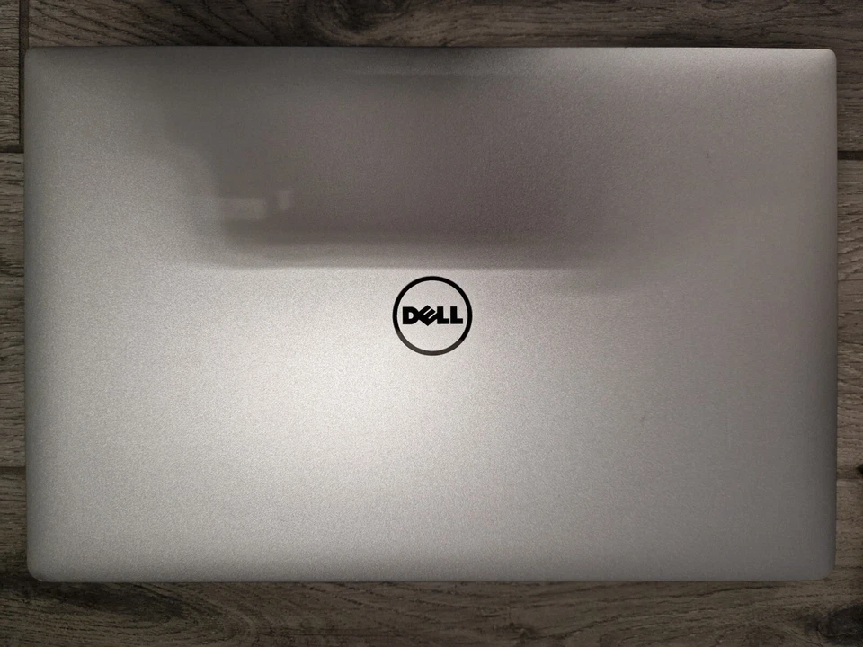 PC Portatile Dell XPS 15 9550 - Intel Core i7 - 16GB RAM - 500GB HDD SSD - Immagine 4 di 4