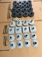 Early Bronco Body Mount Bushings Rubber With Hardware For 2 Lift 66-77 Ford