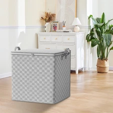 Checkered clothing storage bag for organizing large capacity storage