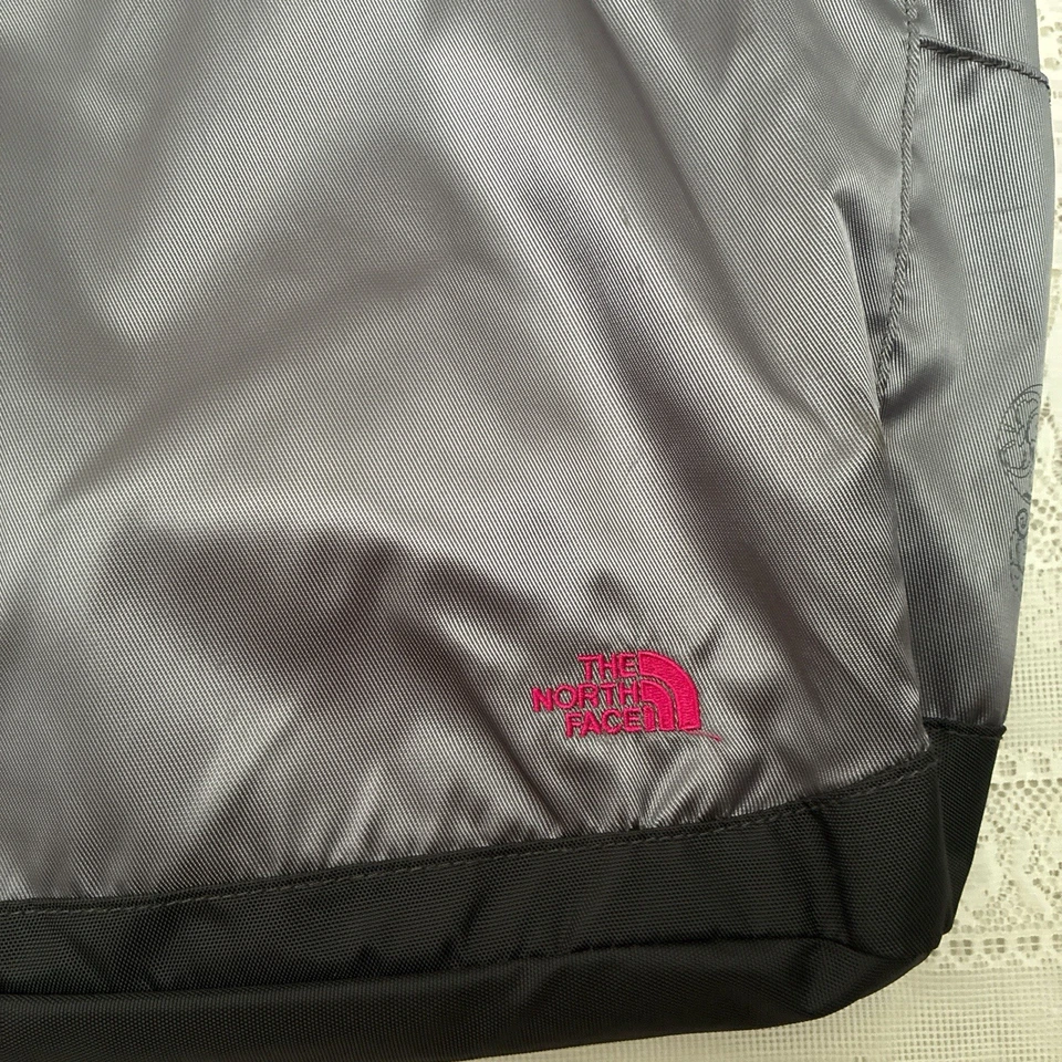 Bolso tote gris The North Face Foto 2 de 4