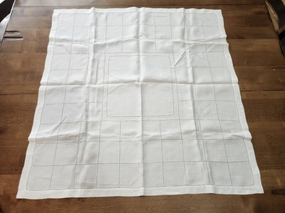 Vintage Pulled Thread Square Linen Table Cloth Or Doily Antique White Clean