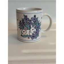 Taza de café vintage 1996 JII White Bunny Rabbit púrpura iris flor hotot enano