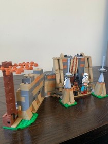 LEGO Star Wars: Battle on Takodana (75139) w/ Minifigures, Manual