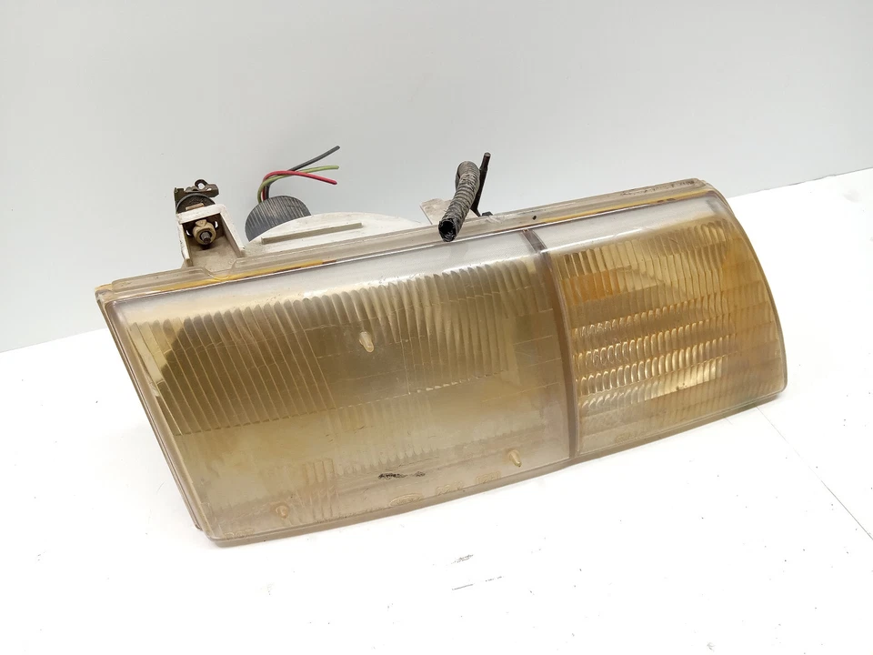 1989 - 1991 FORD TAURUS RIGHT SIDE HEADLIGHT OEM, 114-00119R - Image 4 of 4