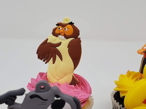 Winnie the Pooh Birthday Cupcake Cake Party Favor Set Featuring Owl BRAND NEW - Picture 8 of 9