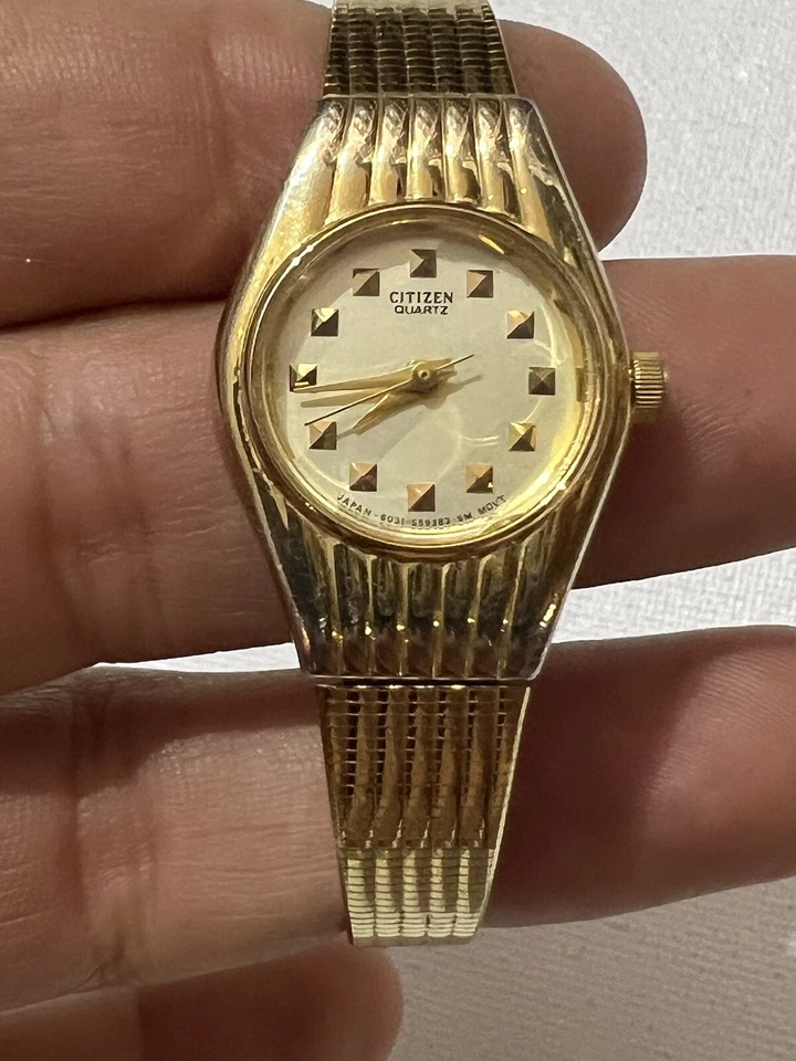 Reloj Citizen Mujer Cuarzo Vintage Metal Base YP Color Oro 6031 Vintage Foto 2 de 4