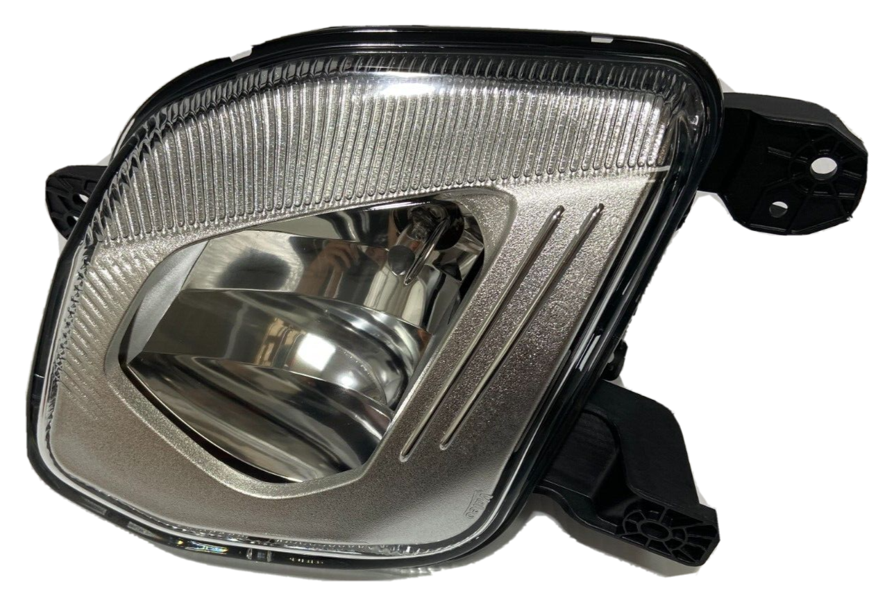 Ford Fiesta Mk7 2017 on Right OSF Front Fog Spot Lamp Light  