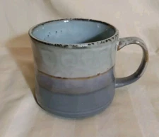 MUG by Boston Warehouse Trading Co. Gray Toned Large 20 Oz Coffee/Tea 