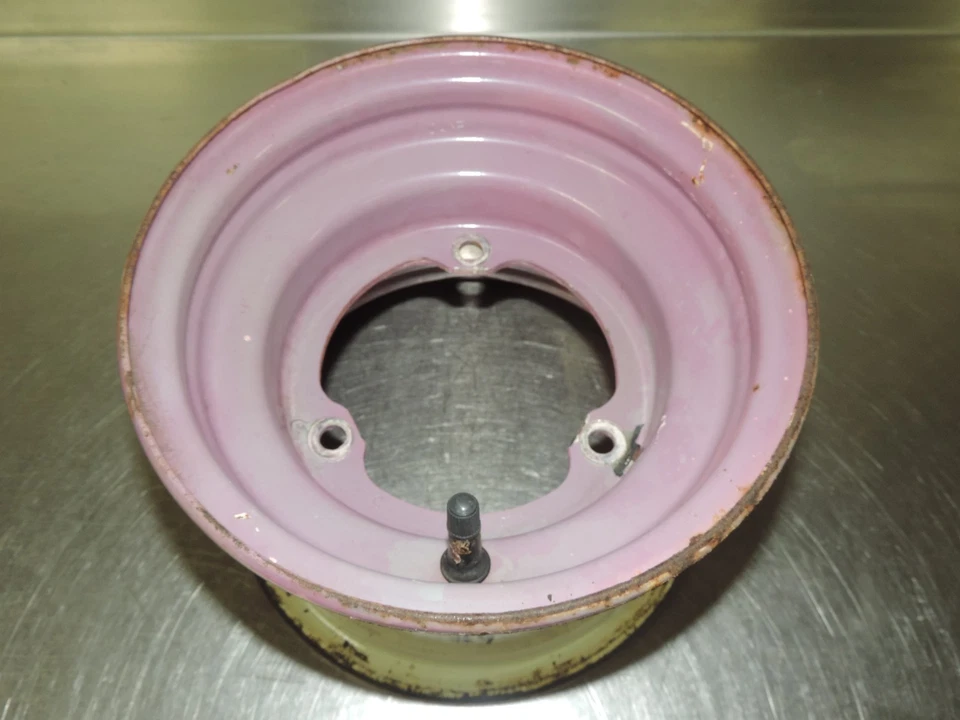 Llanta Suzuki LT80 1998 Quadsport para delantera o trasera 8x5,5 Foto 3 de 4