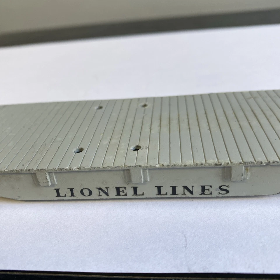 LIONEL #2419-2 O DIE-CAST FLAT CAR BASE FOR WORK CABOOSE for Parts RESTORE Train - Image 3 of 4