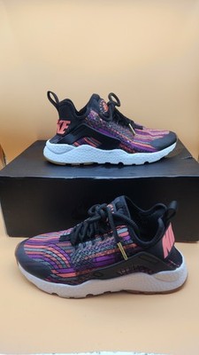 WMNS NIKE AIR HUARACHE RUN ULTRA JCD PREMIUM BLACK-HOT LAVA SZ 6  [885019-001]
