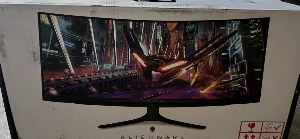 Alienware 34-in Ultrawide Oled 165hz Curved Gaming Monitor - Image 3 of 3