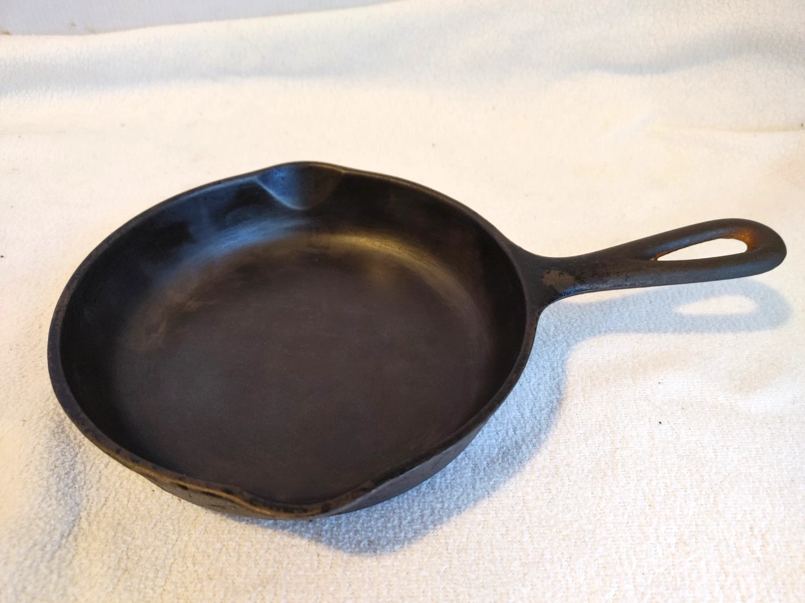 WAGNER WARE CAST IRON #3 SKILLET 1053 SIDNEY -O- 6.5" USA