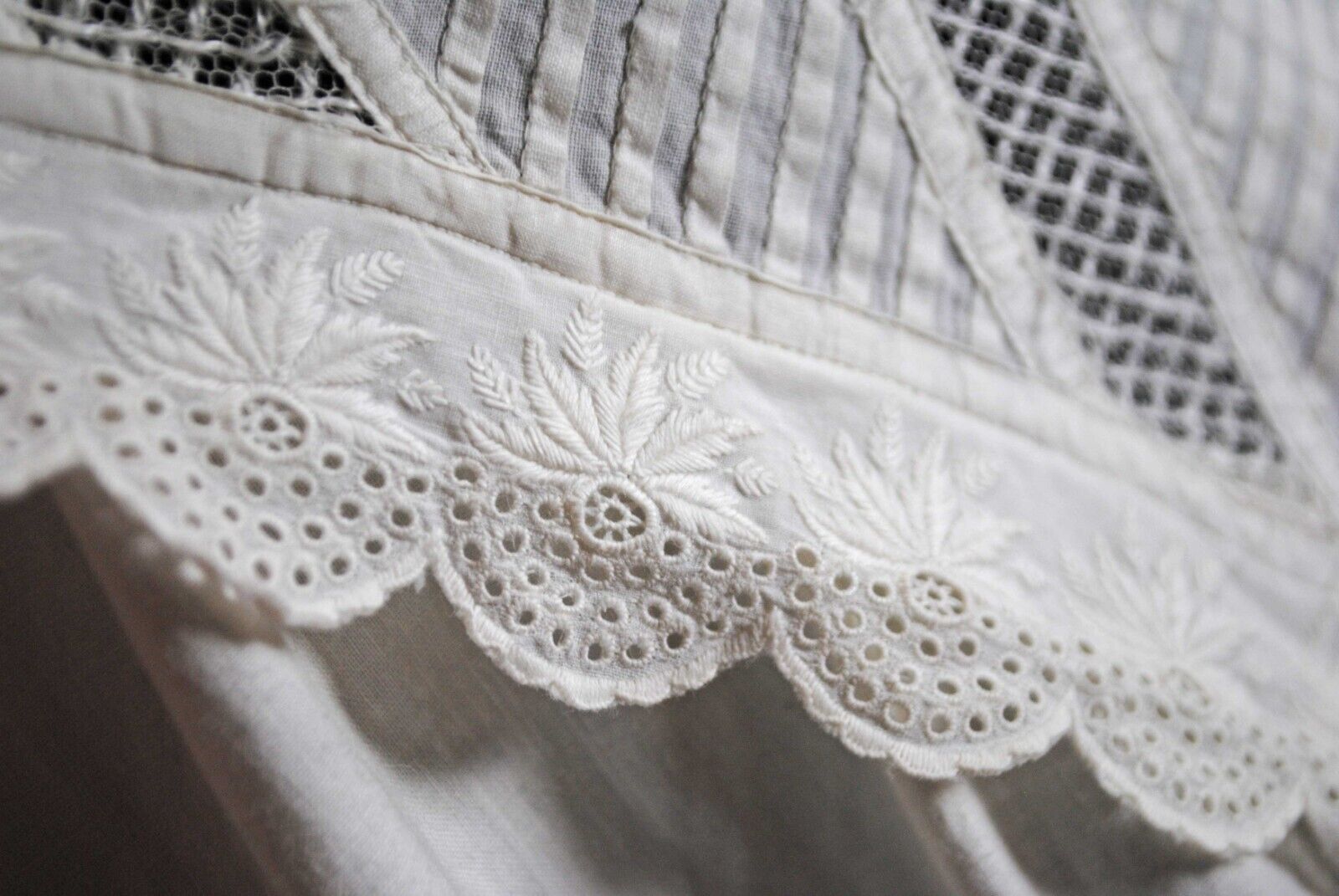 Antique 1860s Victorian White Cotton Nightgown - image 8
