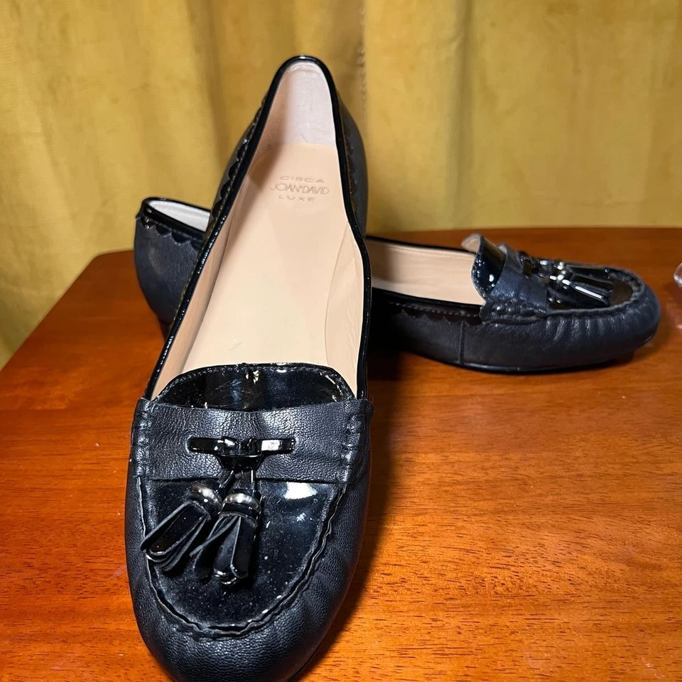 Circa Joan & David Black Patent Leather Tassel Loafers Classic Flat Shoes - Image 3 of 4