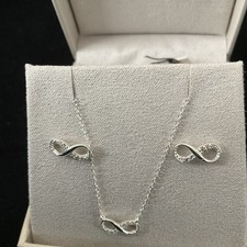Simply Silver Sterling Silver Infinity Earrings and Necklace Set New In Box