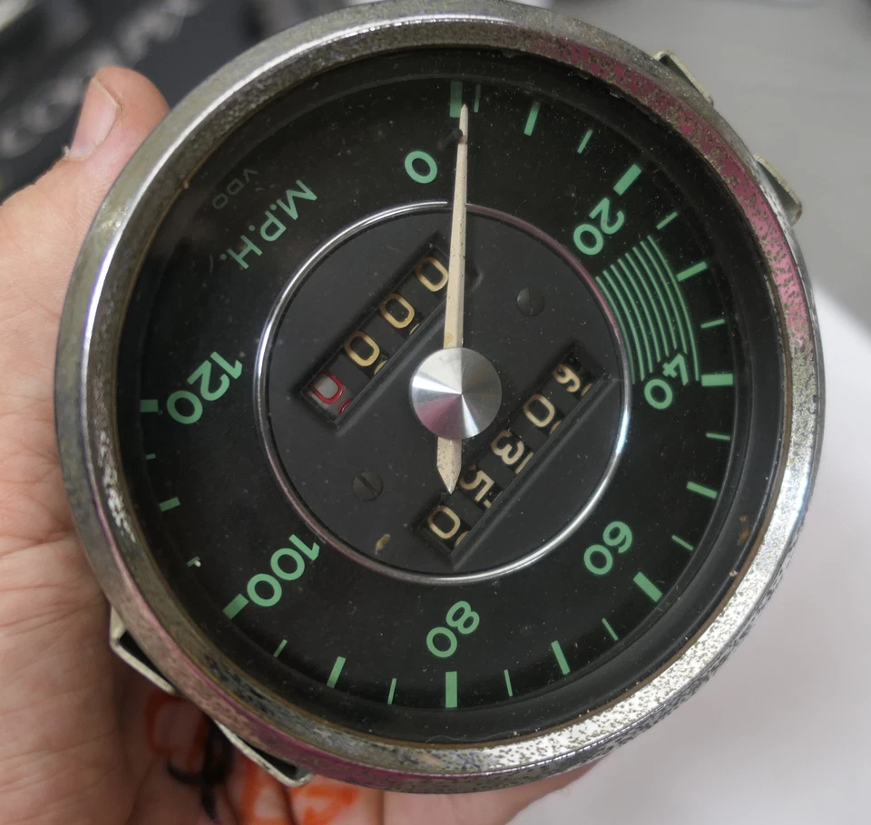 保时捷 356 VDO 120MPH 速度表 - 日期 1/59 — 第 3/4 张图片