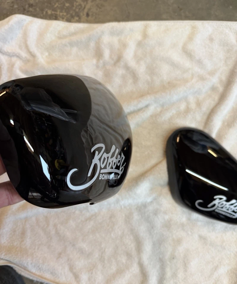 Paneles laterales/cubiertas de caja de aire Triumph Bobber excelente estado Foto 2 de 4