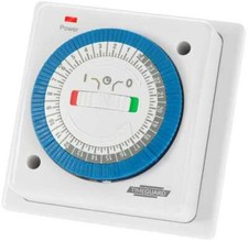 Timeguard NTT02 24 hour Compact Timer with Volt Free Contacts