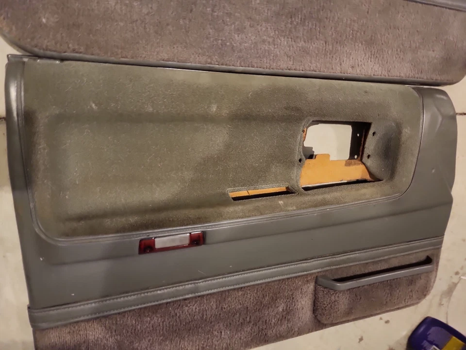 Серые дверные панели с электроприводом 1986 1987 Toyota Pickup Truck Turbo SR5 от оригинального производителя - Изображение 3 из 4