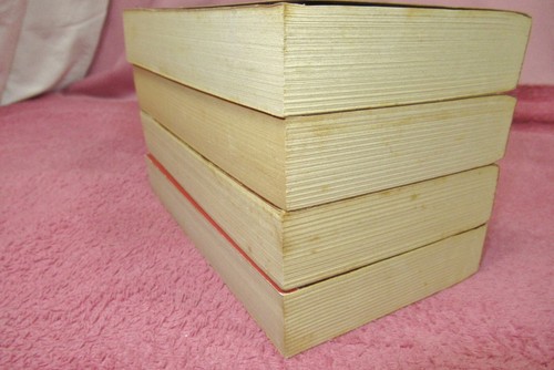 Sue Grafton Build A Lot - Kinsey Millhone Serie - alias - Alphabet Mord Serie - Bild 112 von 175