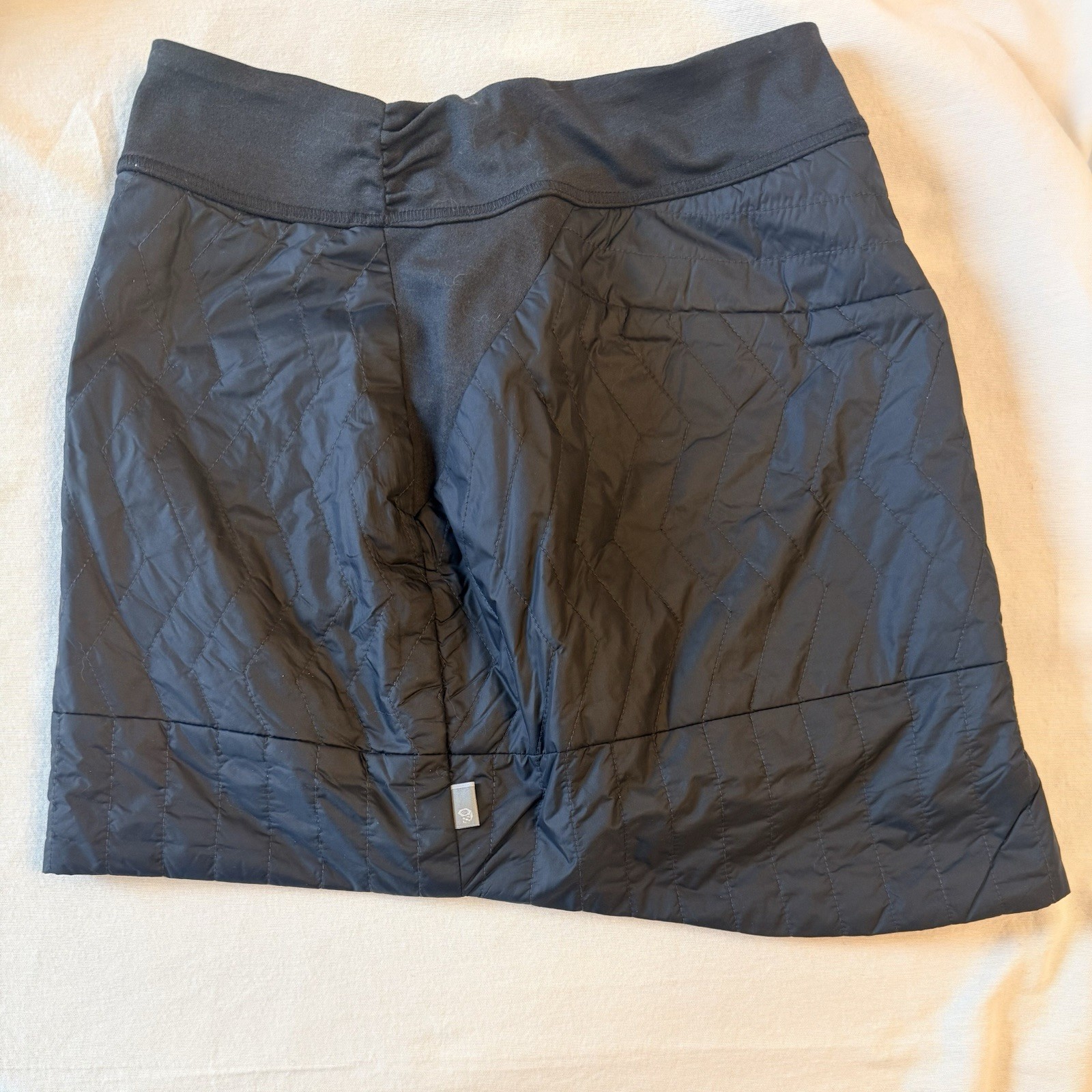 MOUNTAIN HARDWARE • Mini Puffer Insulated Skirt •… - image 3