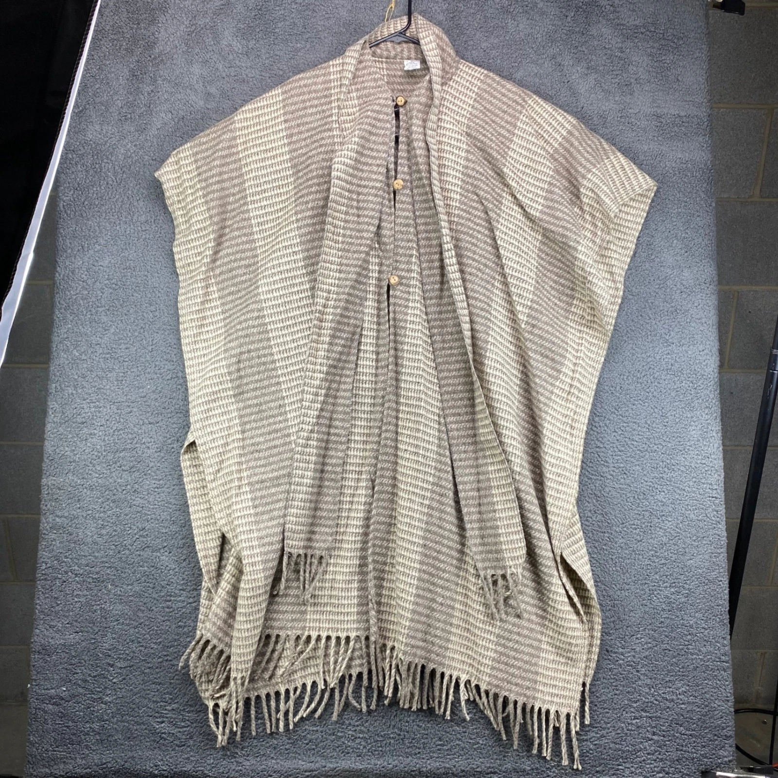 Wool Poncho Cape Made In Mexico Artisanias Mickey Fringe Brown Beige Blanket
Opens in a new window o