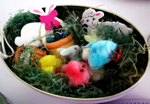 3 Dose Ostereier gefüllt mit Vintage Gras & Ostern Miniaturen 5" x 3" - Bild 8 von 9