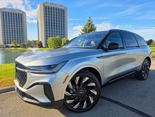 2024 Lincoln Nautilus RESERVE