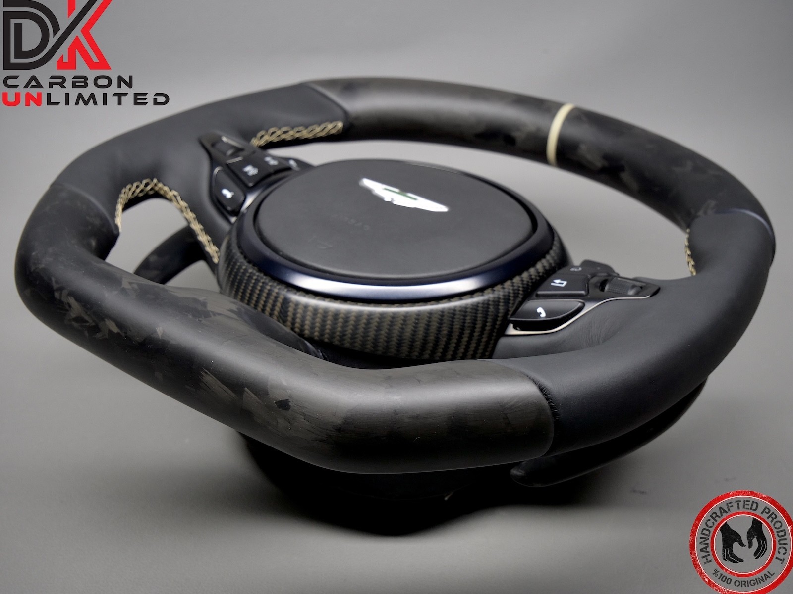 Aston Martin Vantage DBS DB11 Sand Storm Ring Matte Forged Carbon Steering Wheel