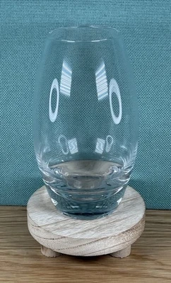Fabulous Heavy Thick Quality Clear Glass Rounded Oval 19 x 7cm Vase - Image 1 of 4