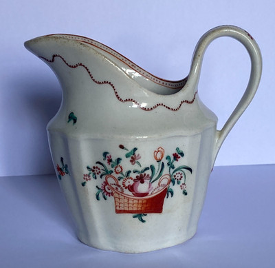 18. Jh. New Hall Korb Blumen Muster 171 Milchkännchen Sahne oder Milchkännchen