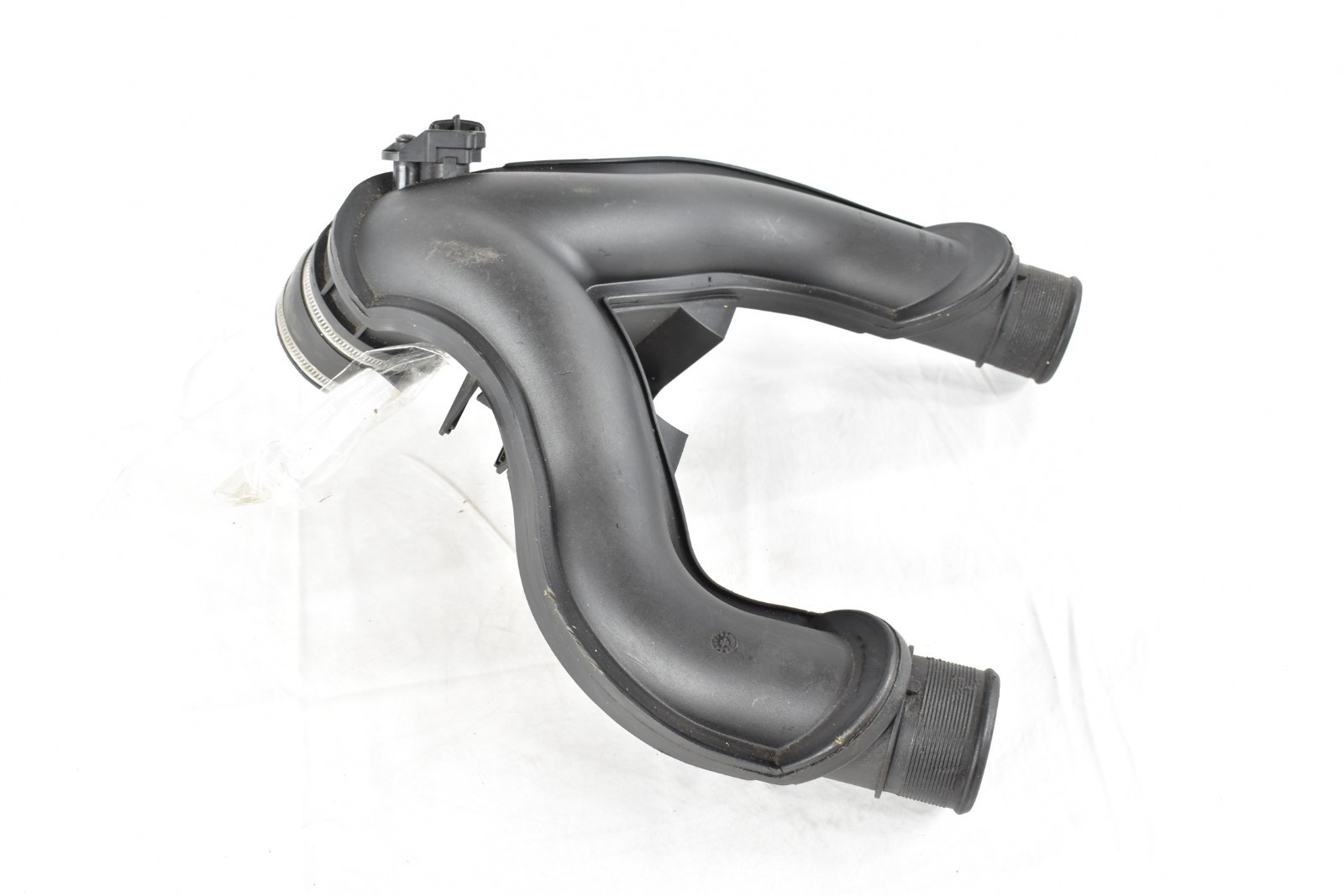 2014 - 2024 MASERATI GHIBLI 3.0L INTERCOOLER PRESSURE AIR INTAKE TUBE DUCT OEM