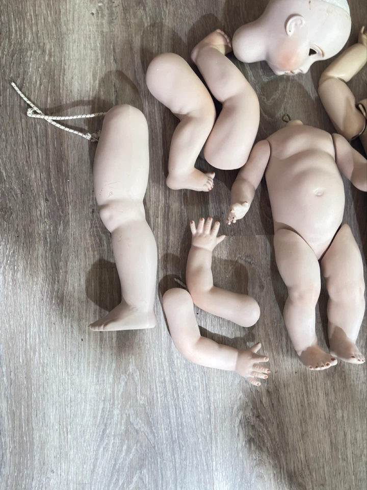 Gran Lote Antiguo Alemán Composición y Cerámica Muñeca Piezas Extremidades ¡COMO ESTÁ! Foto 4 de 4