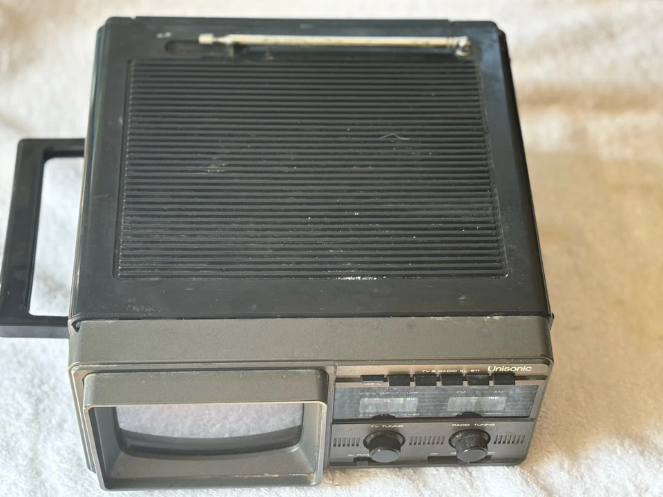 UNISONIC AM FM 2 BANDAS RÁDIO VHF/UHF MICRO TV XL-911 portátil - Apenas peças - Imagem 3 de 4