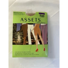 Assets by Sara Blakely Sensational Shaper High Waisted Nude Control Top Size 5