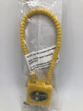New Yellow Mossberg Cable Gun Lock With 2 Keys - In Original Package R10SC3