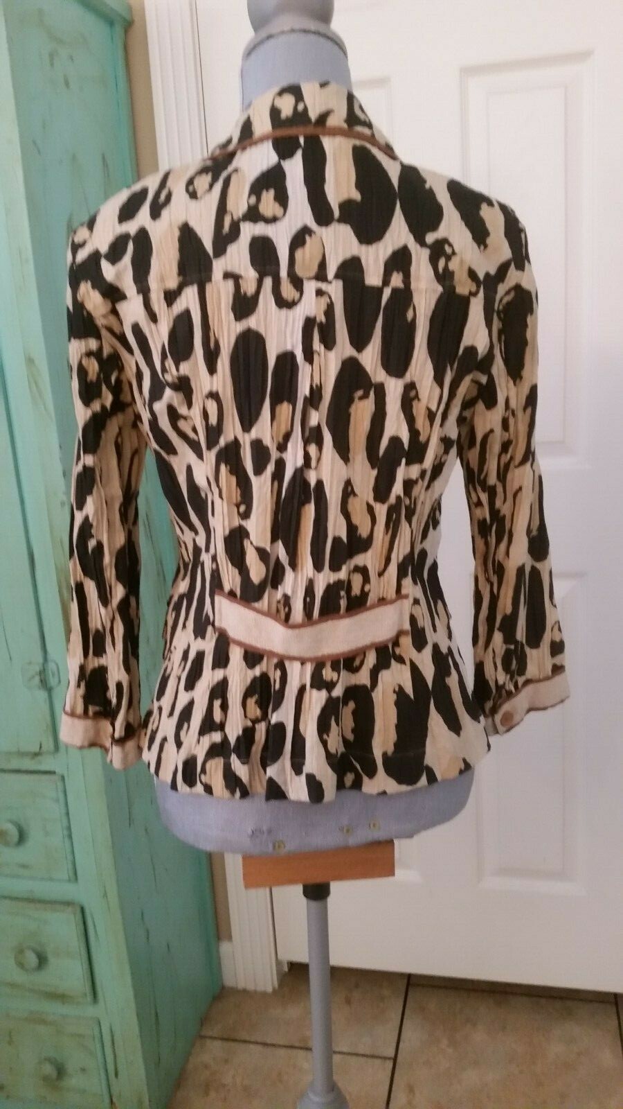 SPANNER, ANIMAL PRINT, BUTTON DOWN JACKET WITH FR… - image 4