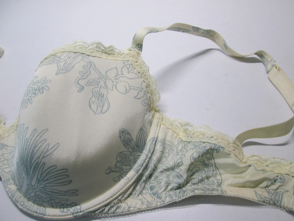 Sujetador Calvin Klein Talla 32D Marfil Forrado con Aros Correas Ajustables Encaje Floral Foto 4 de 4