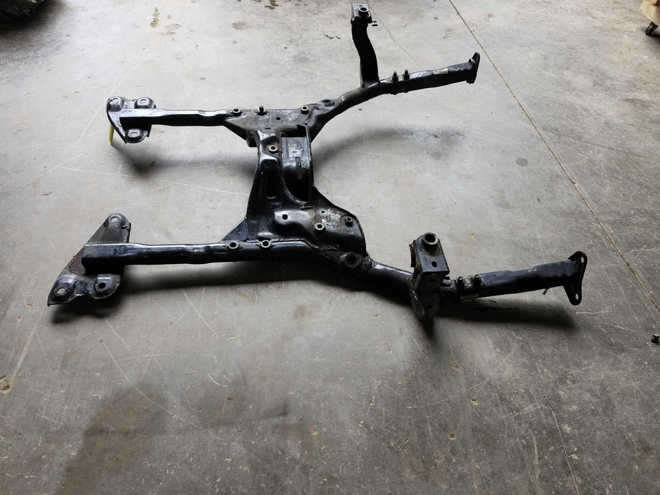 Оригинальный передний поперечный подрамник 11–16 Mini Cooper Countryman R60 31119807743 - Изображение 3 из 4