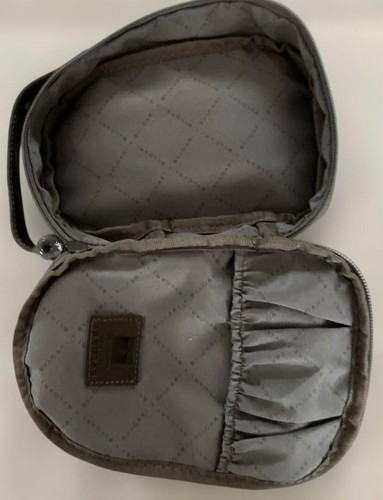 BVLGARI Emirates Airlines Amenity Pouch Set of 2 Compact Size Unused From Japan - Picture 4 of 8