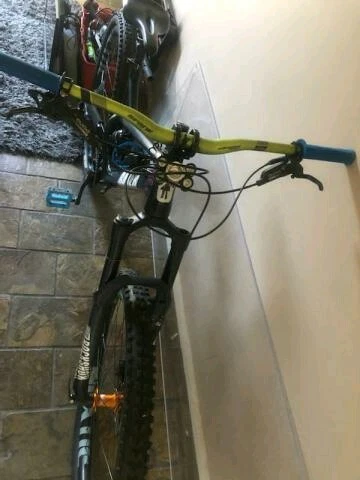 gumtree downhill mountain bike