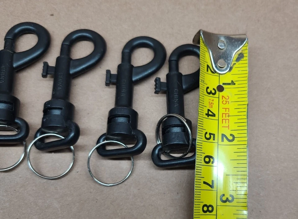 5 Thick Plastic Swivel Lobster Clasps With Key Ring Car Key - Image 2 of 4