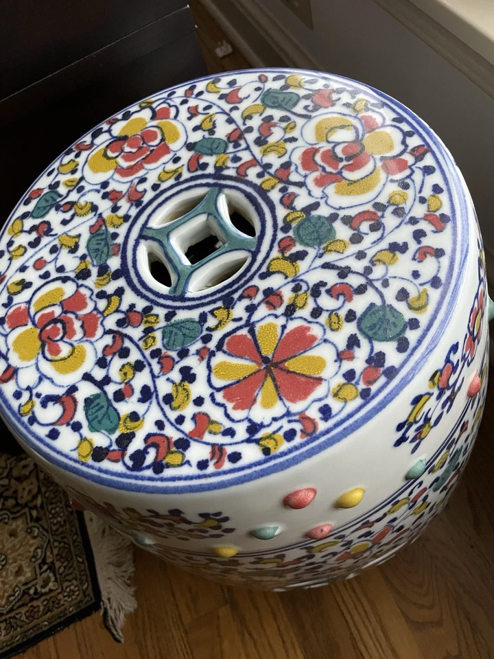 Par de taburetes de jardín o mesas auxiliares de porcelana china - precio individual Foto 2 de 4