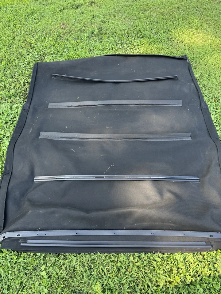 Paño de techo blando de repuesto para Jeep Wrangler 2 puertas JL 2018-2023 + ventanas traseras Foto 2 de 4