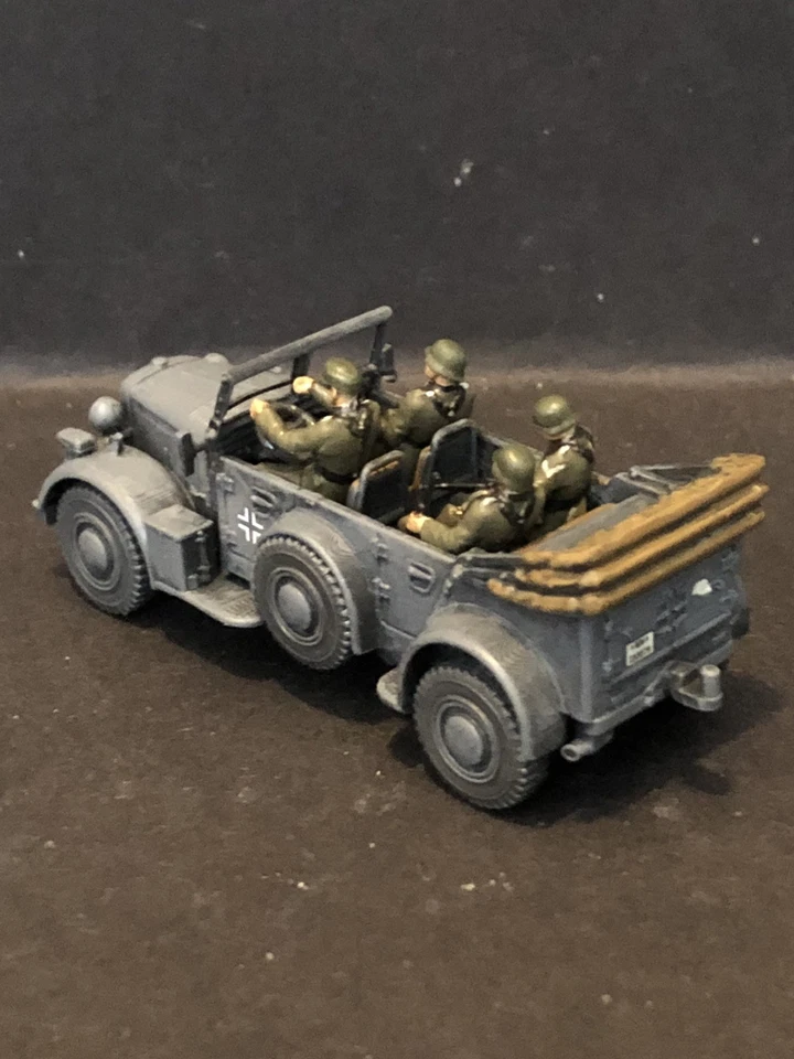 1/72 WW2 German Horch 901 Staff Car. Painted Resin. 3800 models on offer - Image 4 of 4
