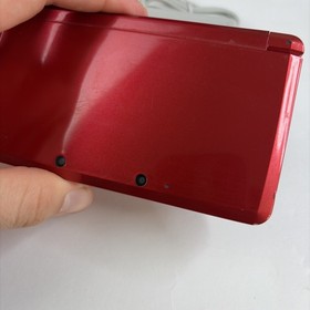 Nintendo 3DS Handheld Video Game Console Red CTR-001 (USA) W Charger US Model