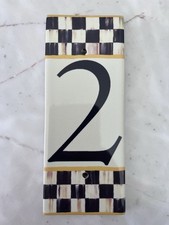 MacKenzie-Childs Numéro de maison en céramique à carreaux courtois brillant 6,5 x 2,5 po