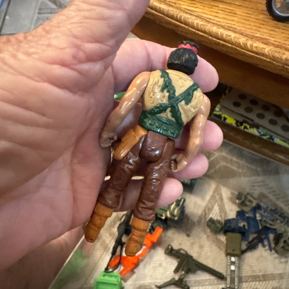 Figura de acción suelta rara Kenner modelo 1990 vintage de PVC Rambo de 5" Foto 2 de 2