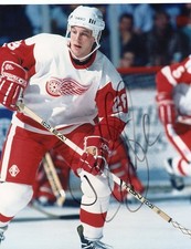 DALLAS DRAKE DETROIT RED WINGS SIGNED 8"x10" PHOTO w/ COA